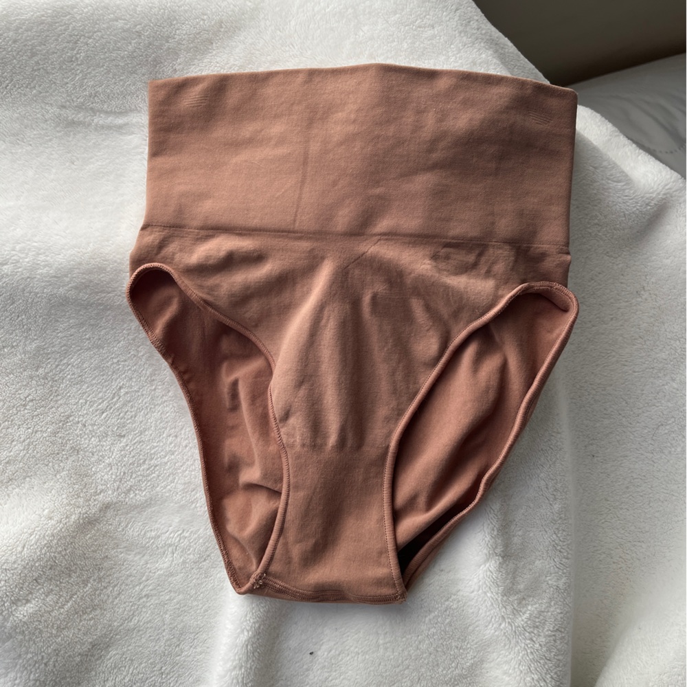 Skims spandex mid waist brief